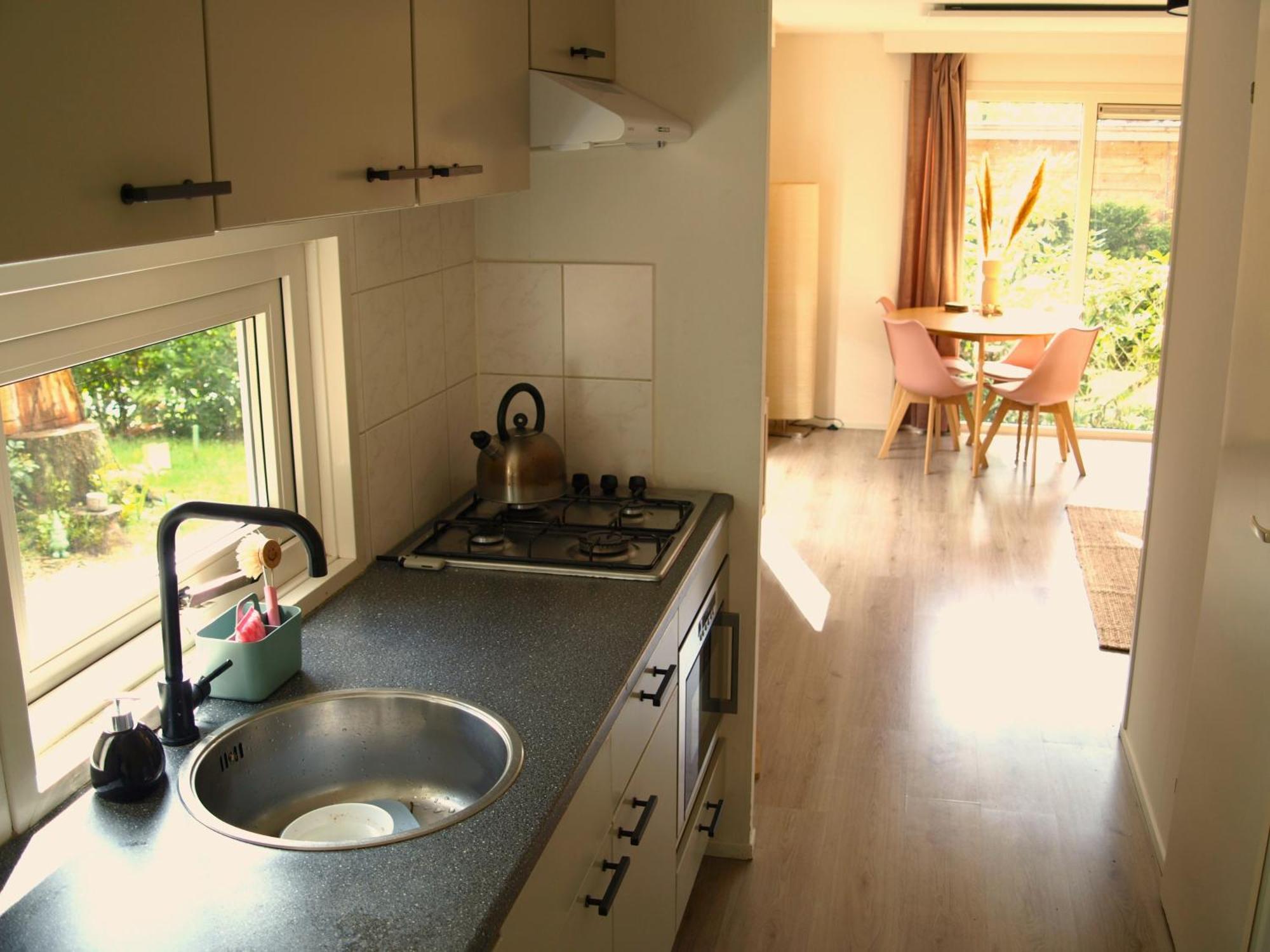 Gezellig Gemoderniseerd Chalet Op De Veluwe พุทเทิน ภายนอก รูปภาพ